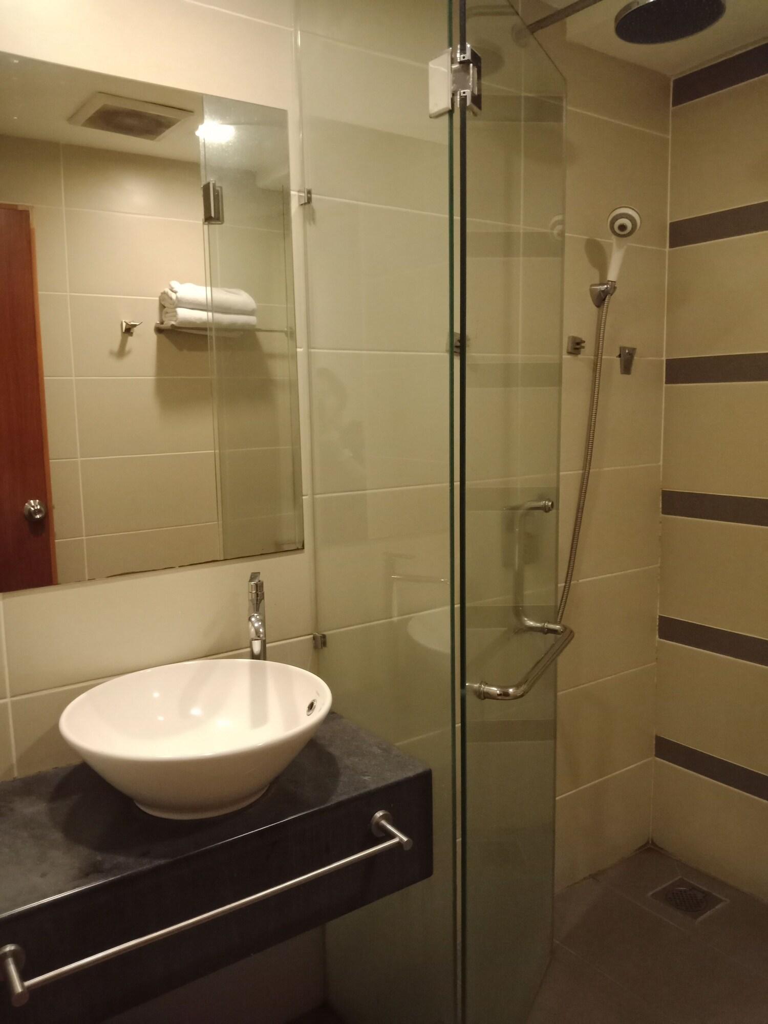 Hotel Zamburger Taman Segar - Previously Home Inn Taman Segar Kuala Lumpur Esterno foto